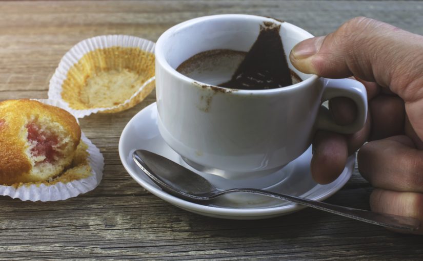 Czar Świtu : Odkrywamy Sekrety Kawy – Od Nasadzenia przez Palarnię aż po Twoją Kubek Pełną Smaku.